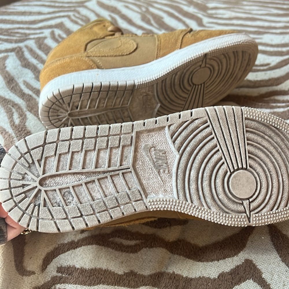 Nike Air Jordan 1 Retro Mid Golden Harvest - Big Kid 4Y - Picture 3 of 4